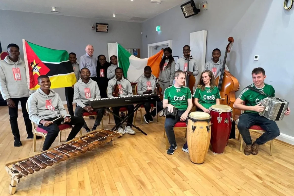 xiquitsi-opera03 Xiquitsi representa Moçambique no Feakle Festival 2025, na Irlanda