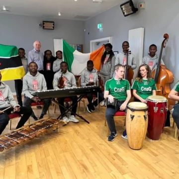xiquitsi-opera03 Xiquitsi representa Moçambique no Feakle Festival 2025, na Irlanda