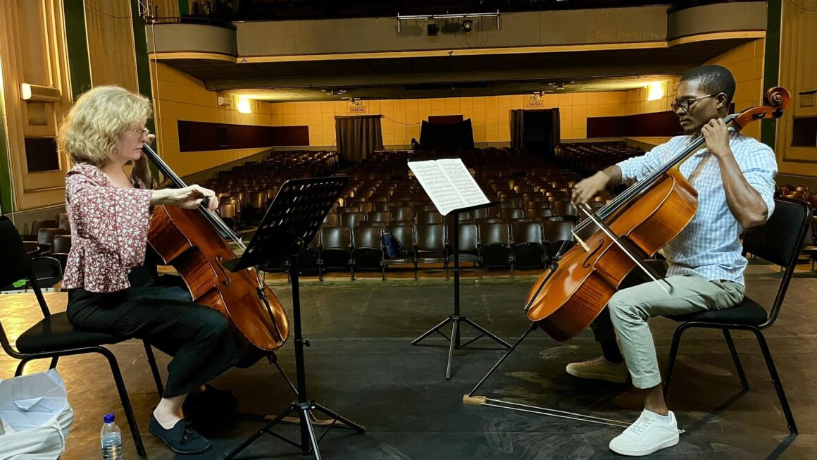Masterclasse de Violoncelo com a professora Catherine Strynckx
